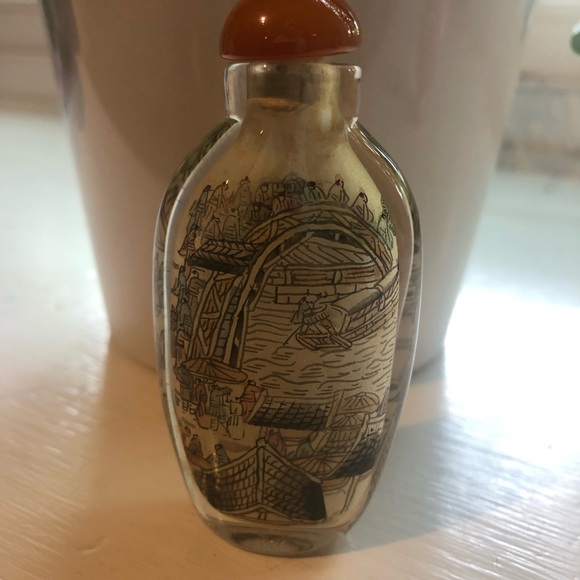 Old Chinese Intricate Reverse Painted Snuff Bottle - Picture 2 of 3